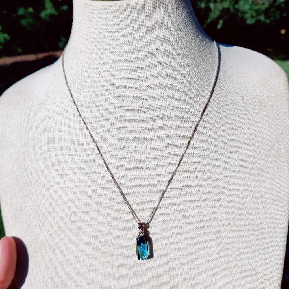 Vintage sterling dichroic glass pendant - Picture 5 of 8